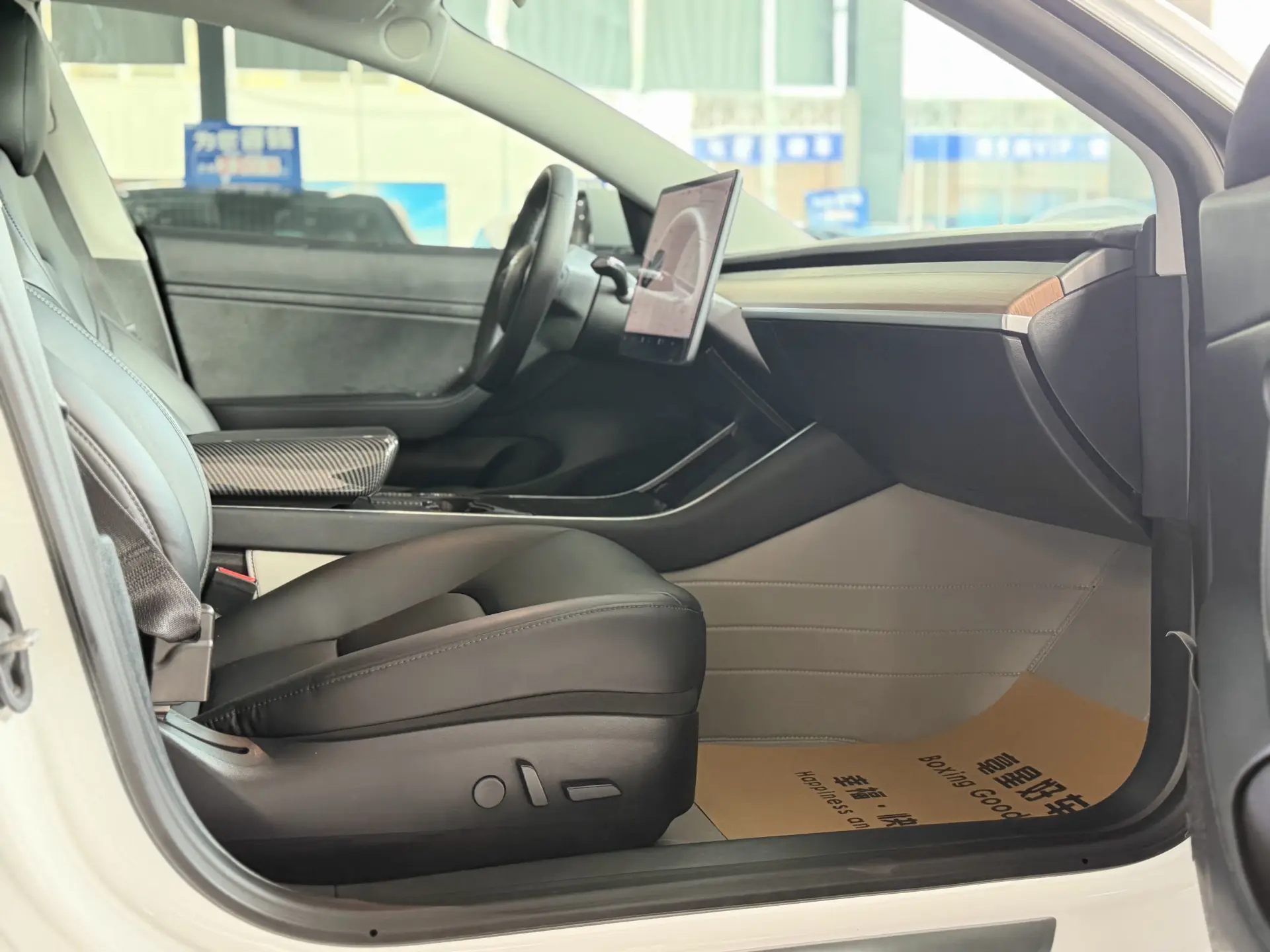 Tesla Model 3, 2020 16