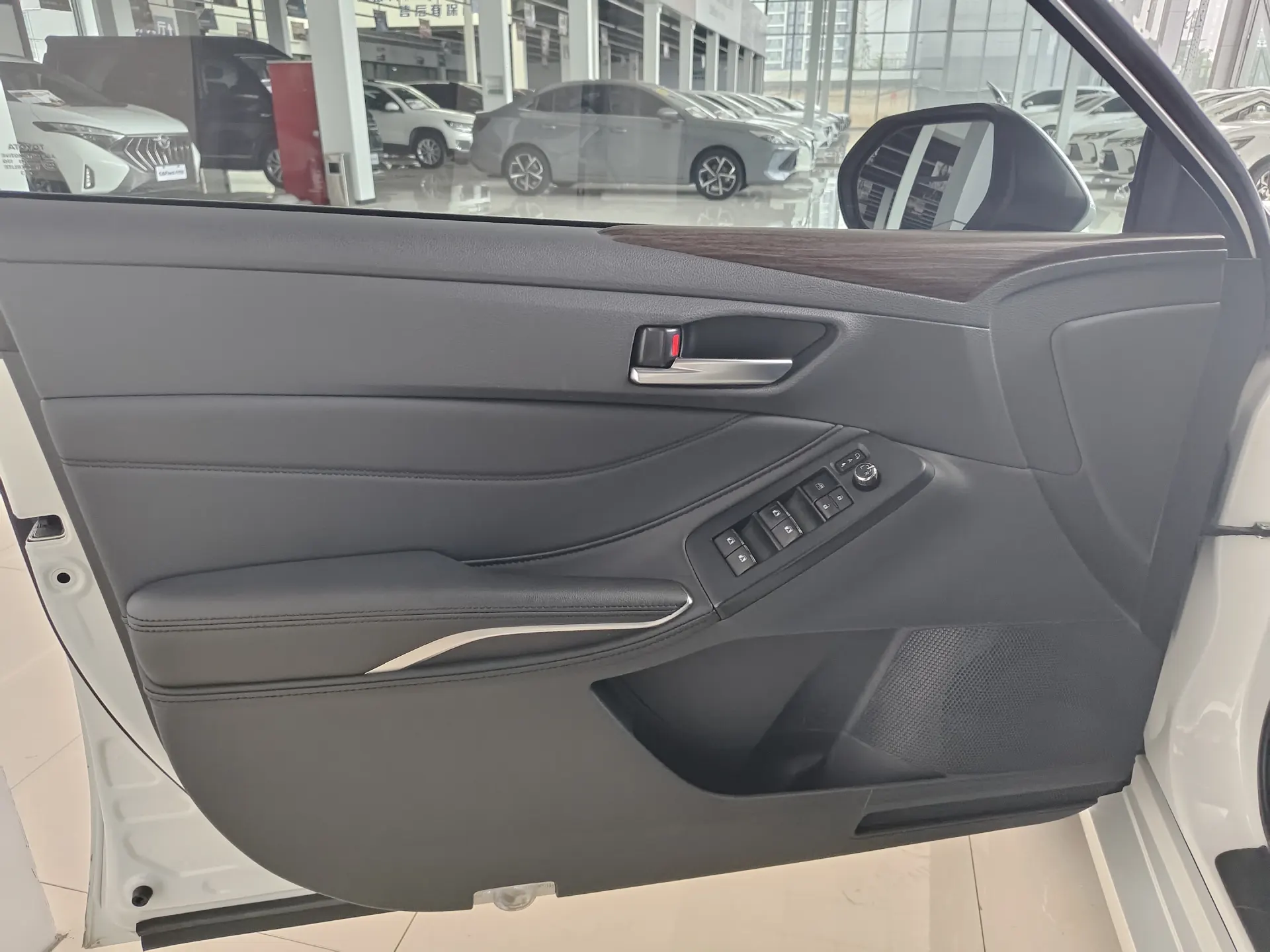 Toyota Avalon, 2023 11