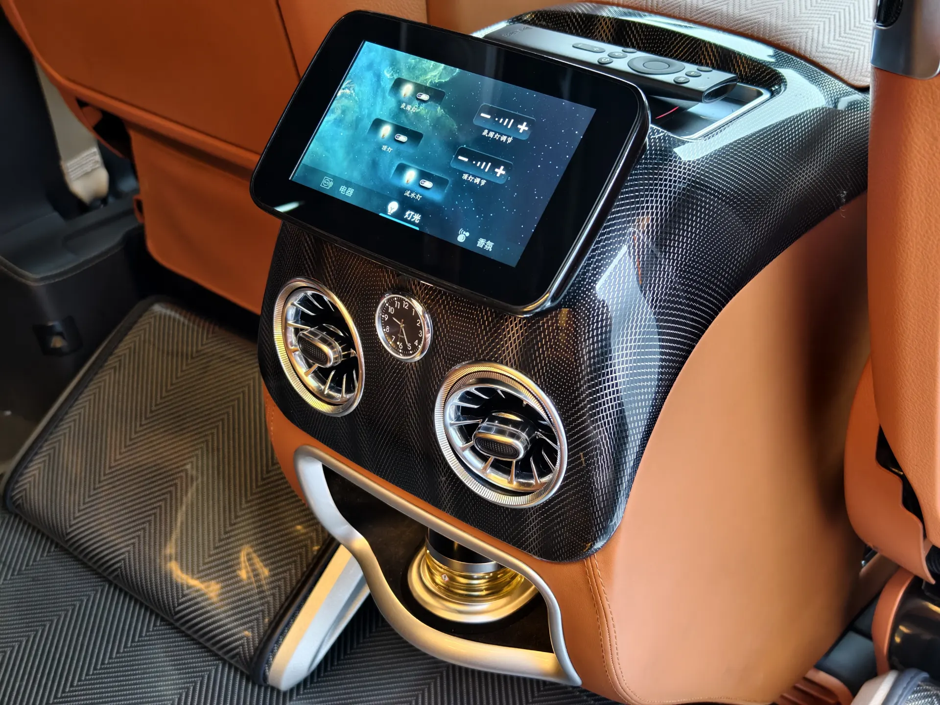 Mercedes-Benz Rhine Traveller, 2024 19