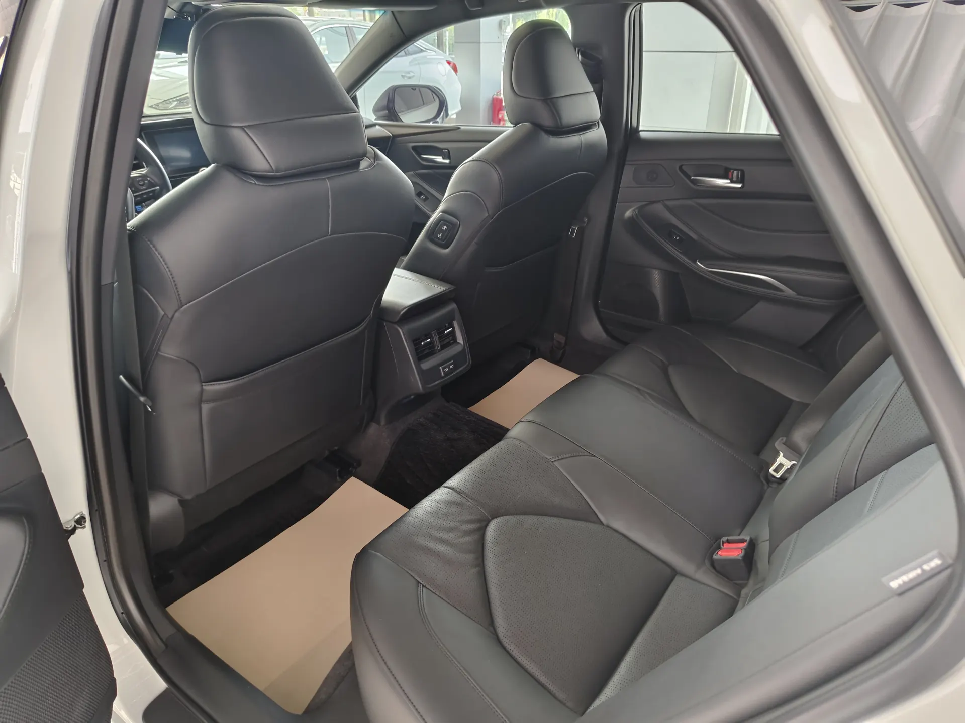 Toyota Avalon, 2023 21