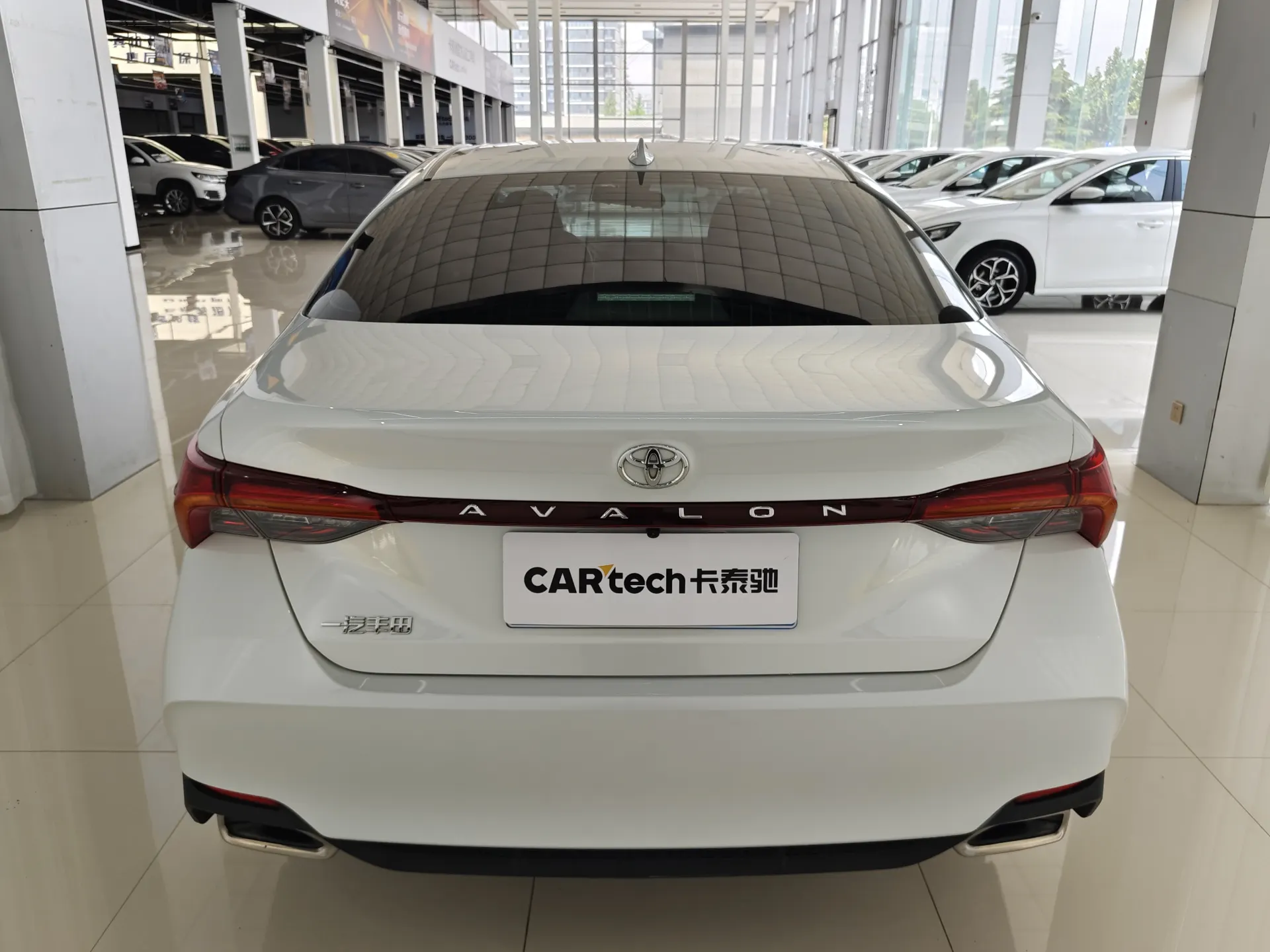 Toyota Avalon, 2023 4