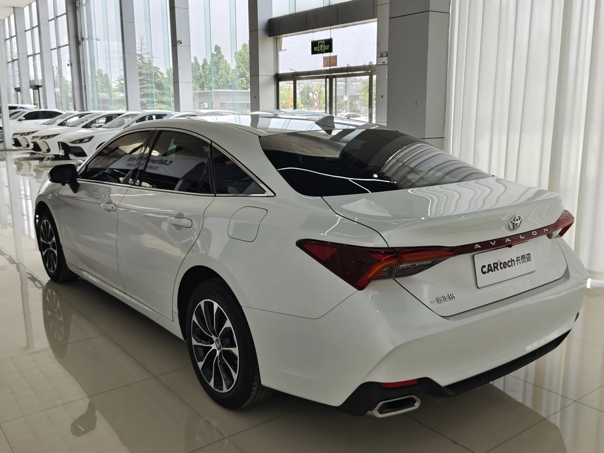 Toyota Avalon, 2023 6