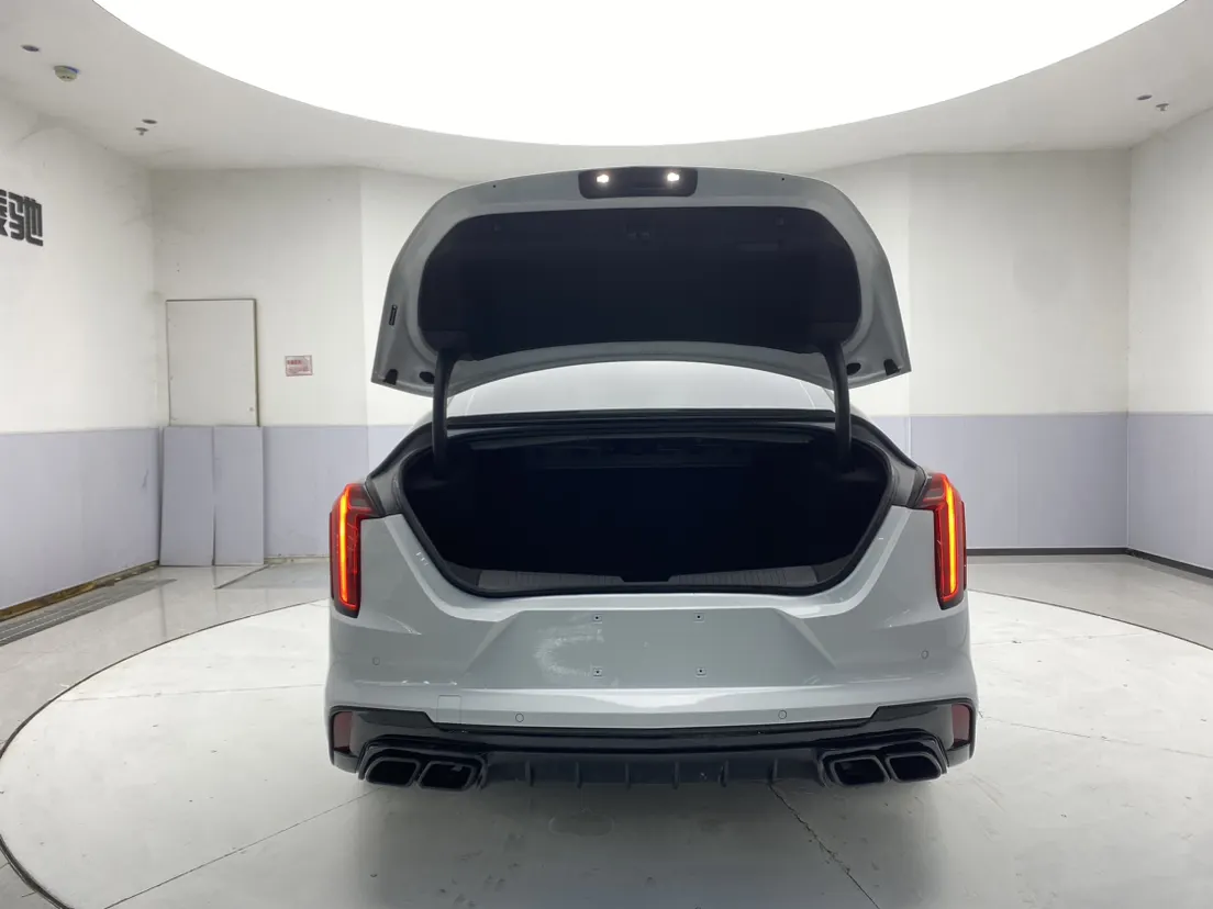 Cadillac CT4, 2023 28