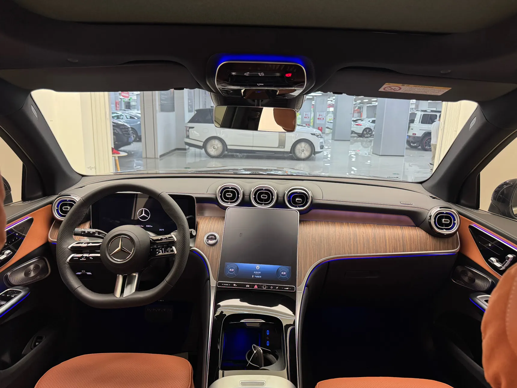 Mercedes-Benz GLC 300 L, 2026 17