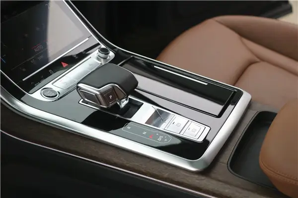 Audi Q7 45 TFSI, 2021 12