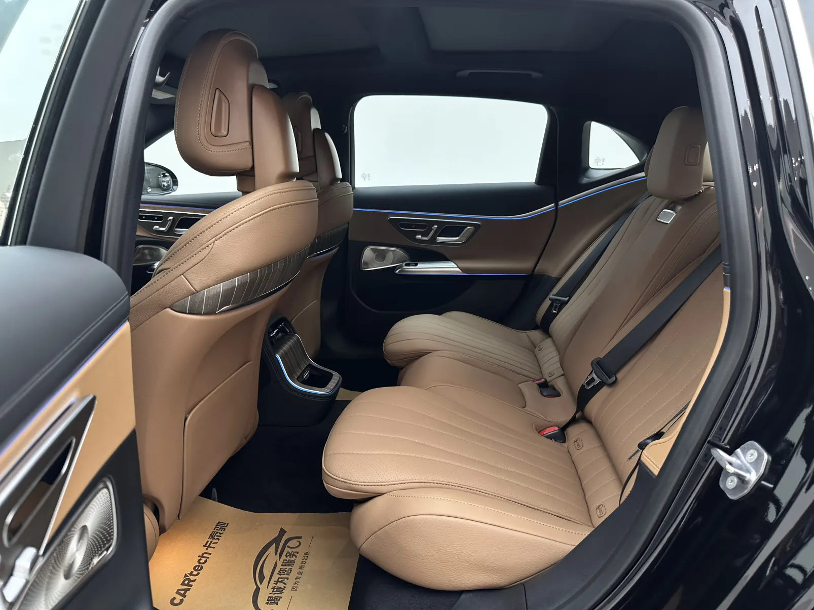 Mercedes-Benz E 300 L, 2025 9