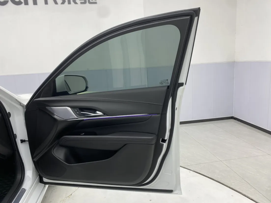 Cadillac CT4, 2023 26