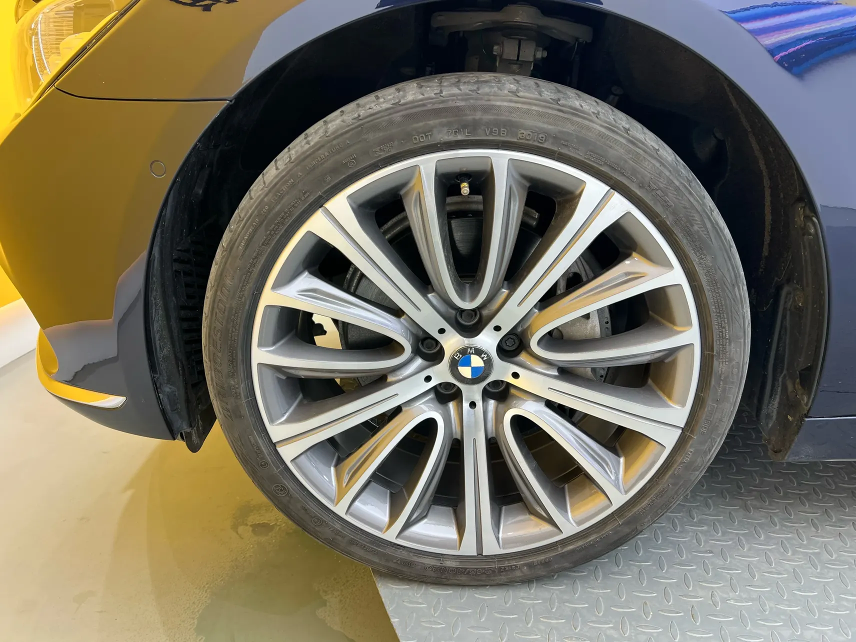 BMW 740Li, 2019 7