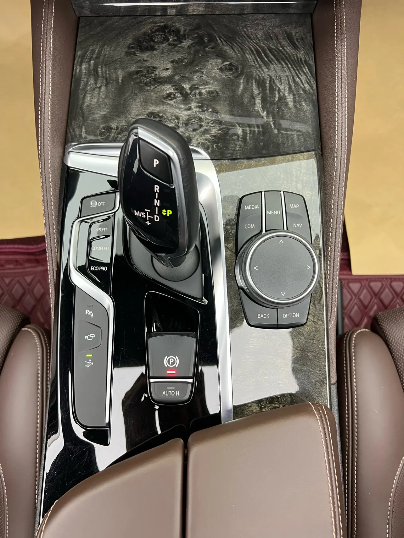 BMW 6GT, 2018 21