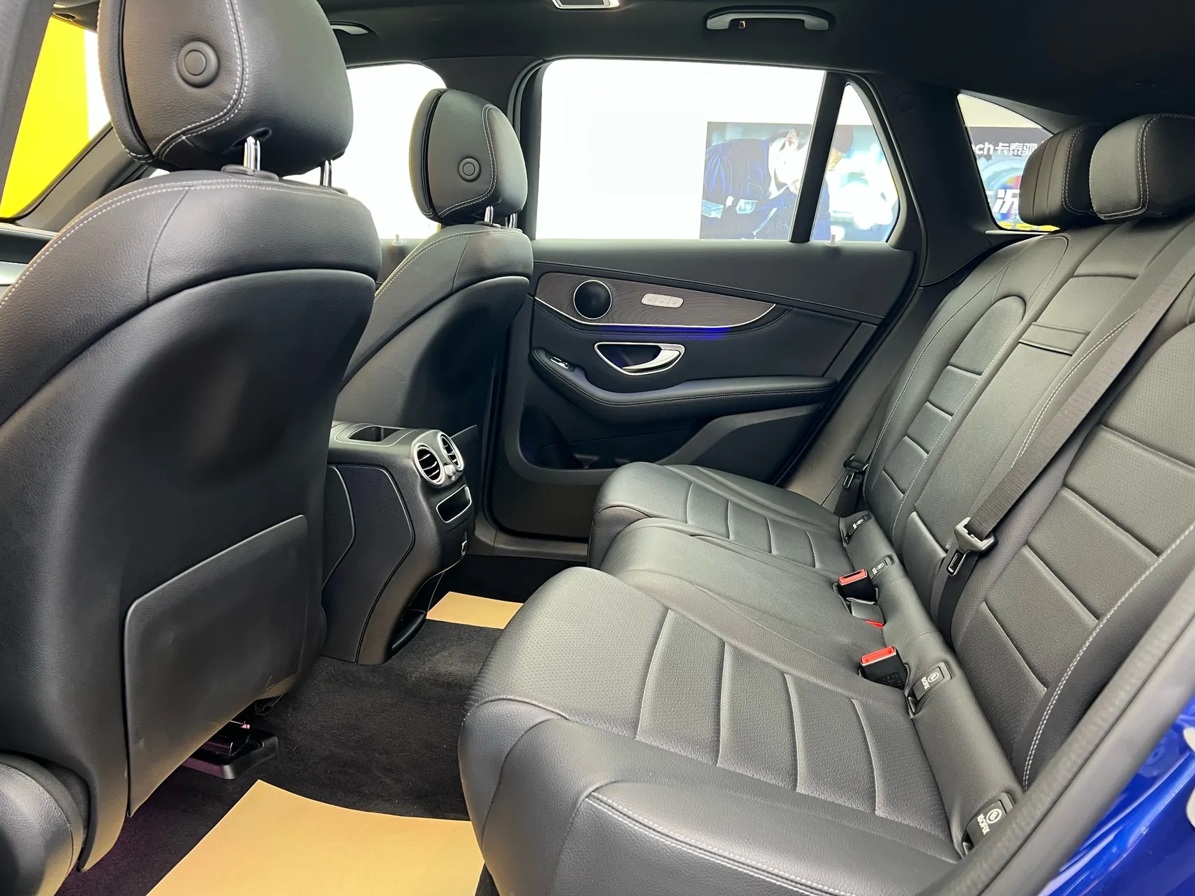 Mercedes-Benz GLC 260 L, 2020 19