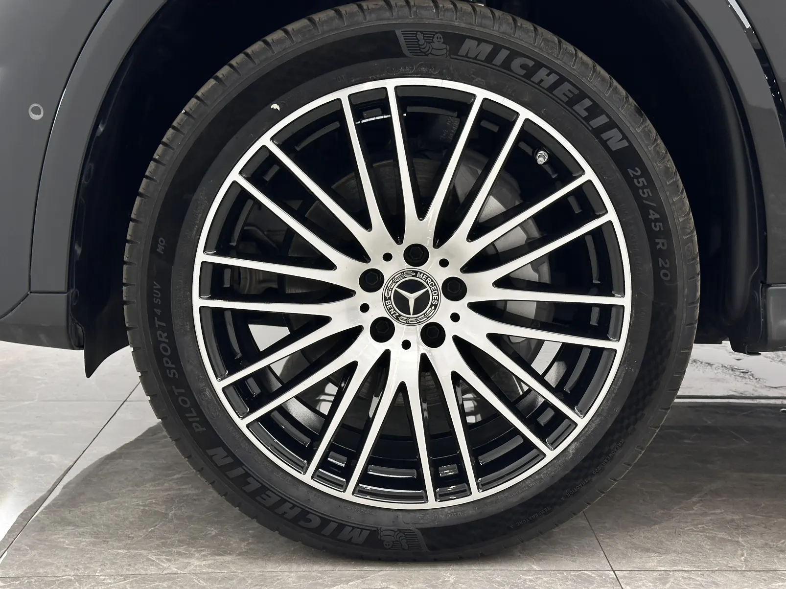 Mercedes-Benz GLC 300 L, 2023 18