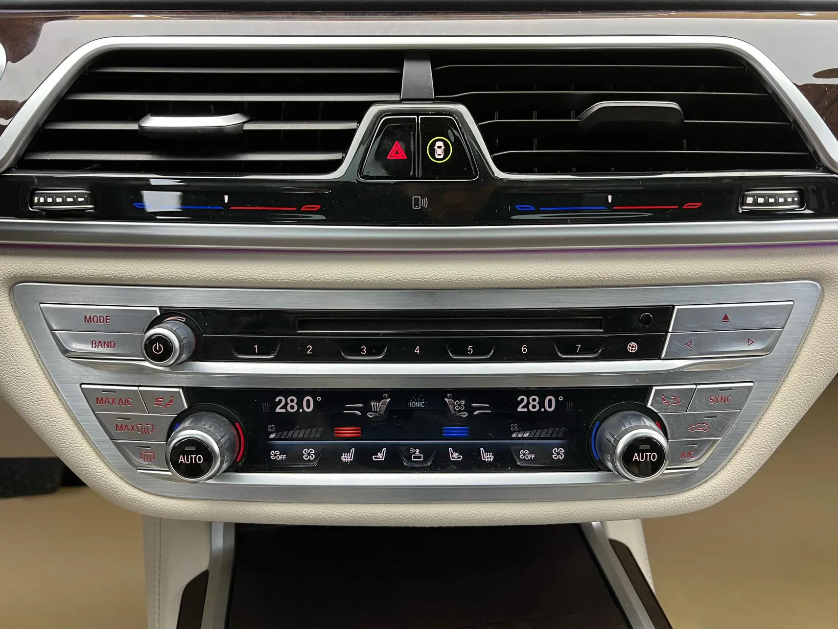 BMW 740Li, 2019 39