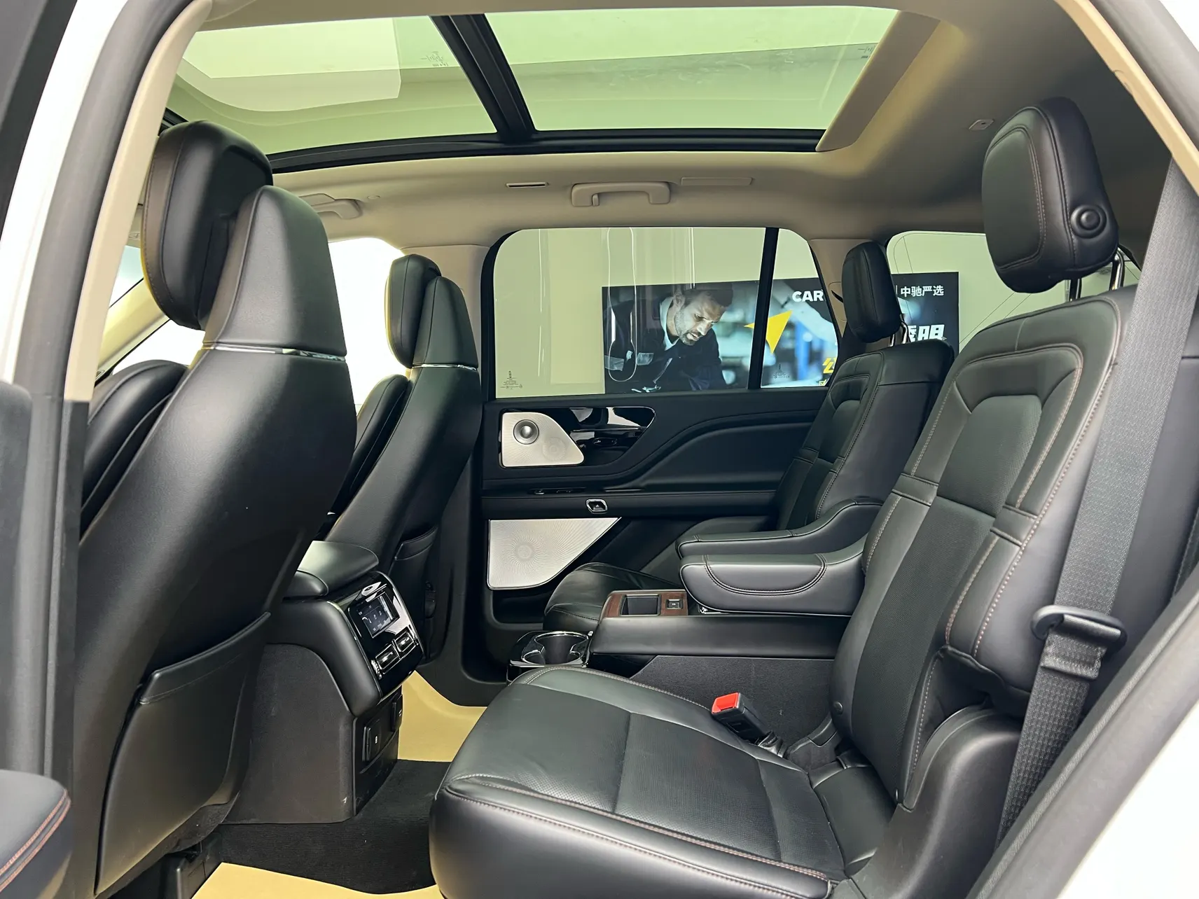 Lincoln Aviator, 2021 40