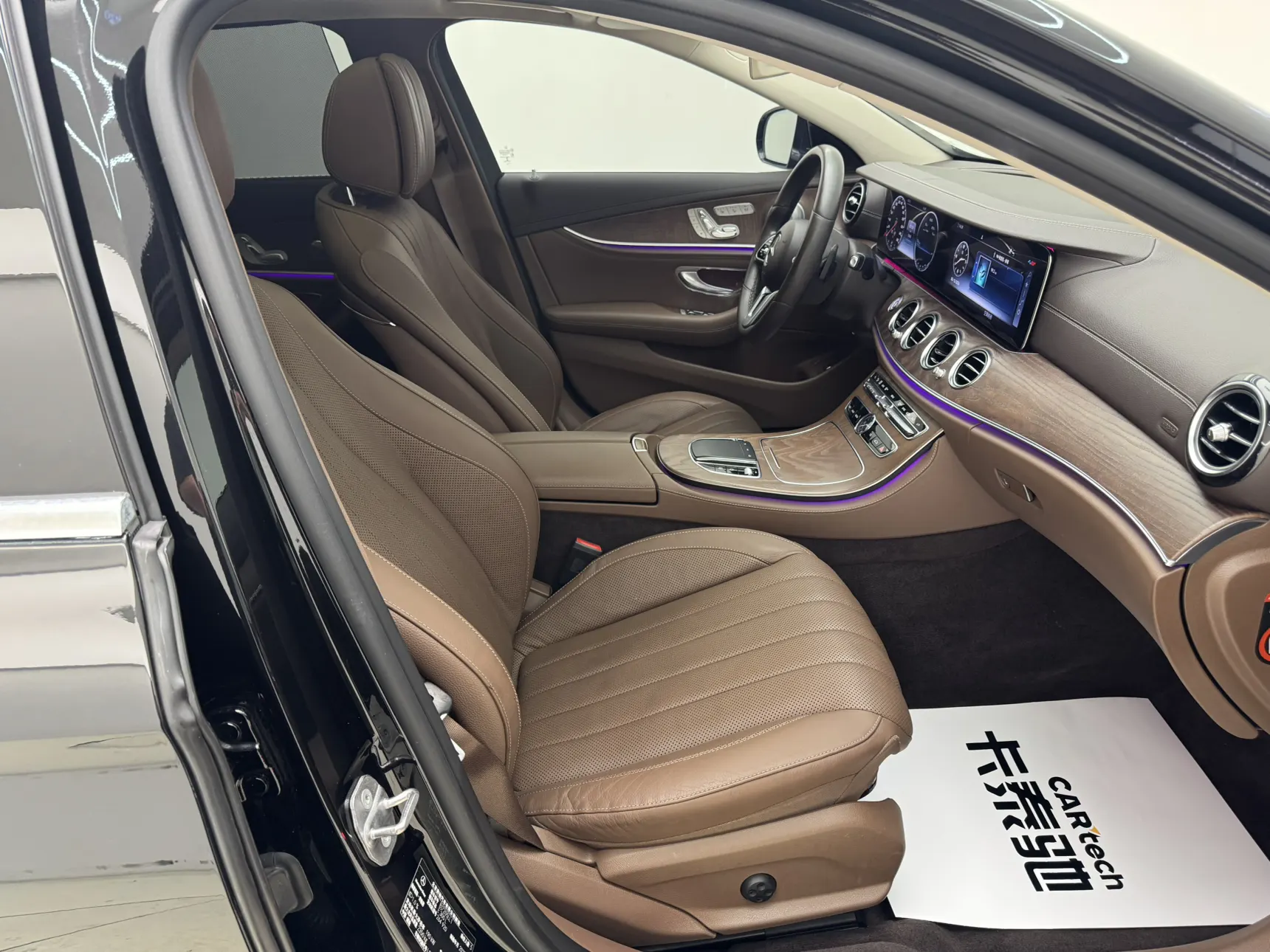 Mercedes-Benz E 300 L, 2020 14