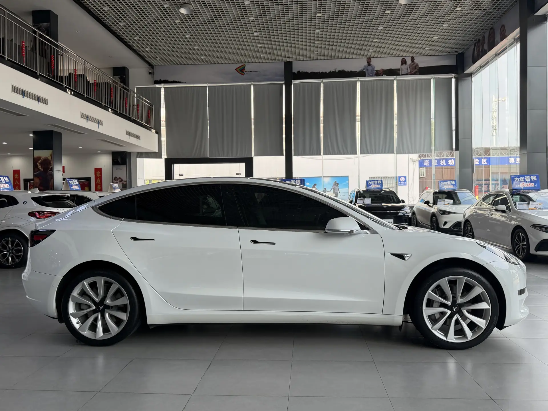 Tesla Model 3, 2020 26