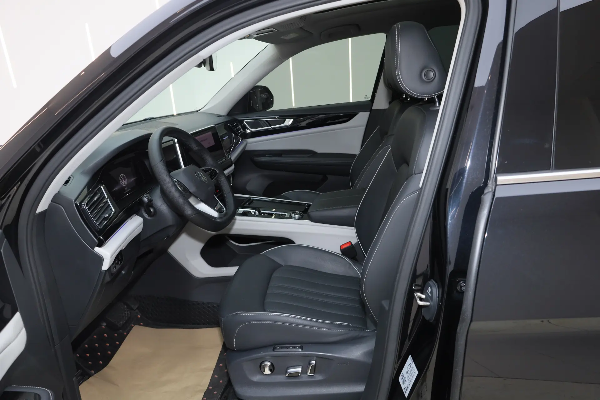 Volkswagen Teramont, 2023 18