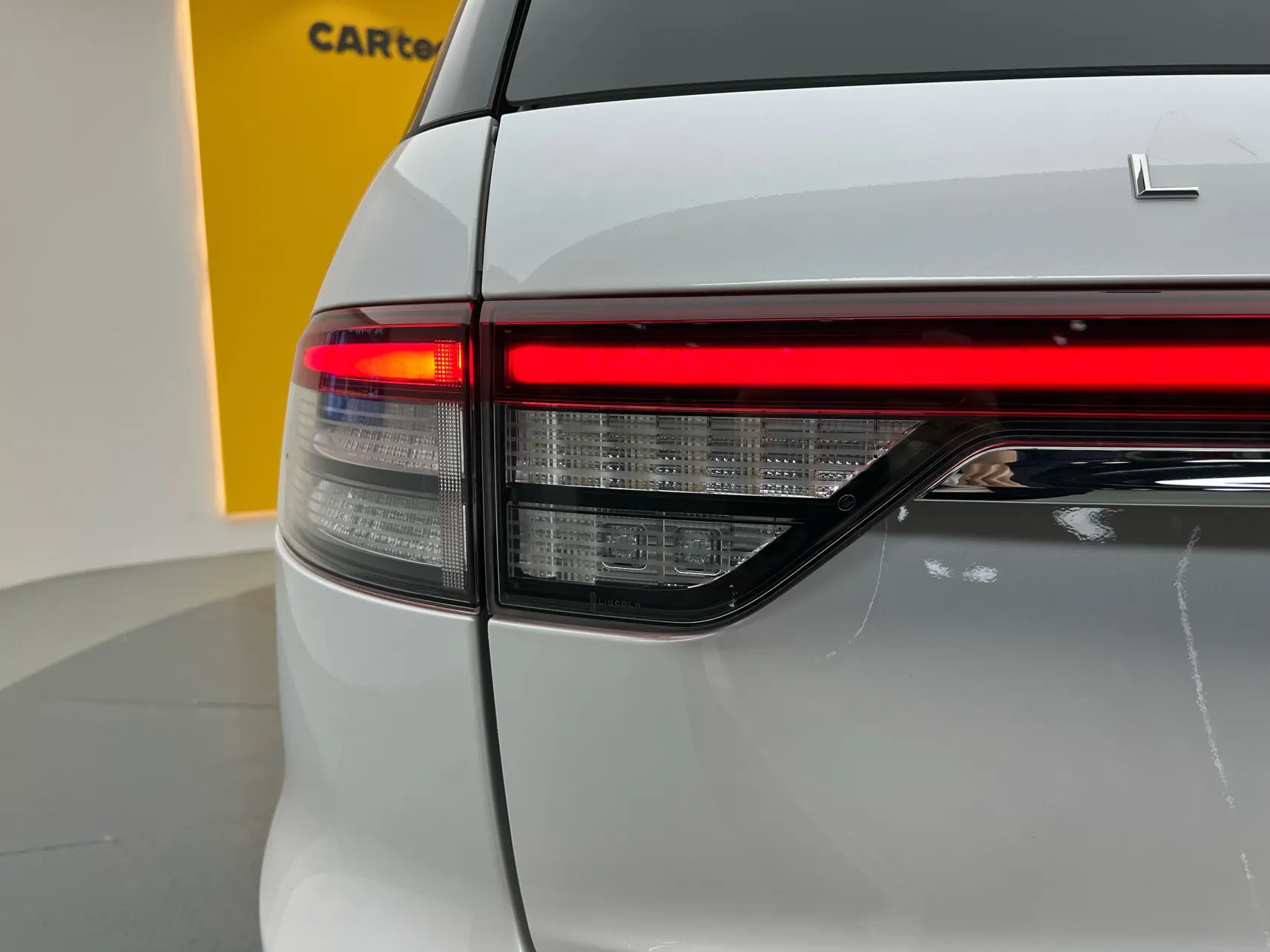 Lincoln Aviator, 2021 9