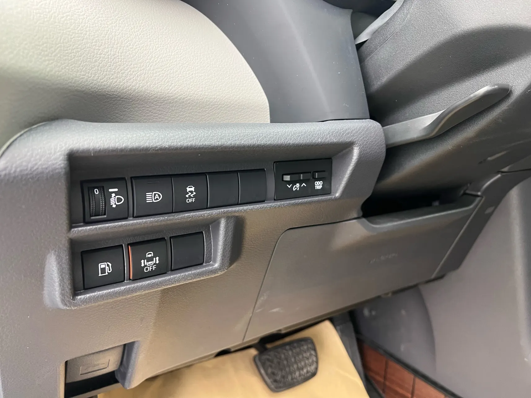 Toyota Granvia, 2024 27