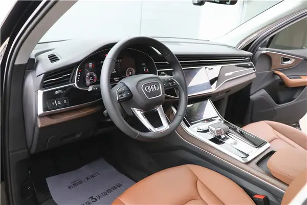 Audi Q7 45 TFSI, 2021 11