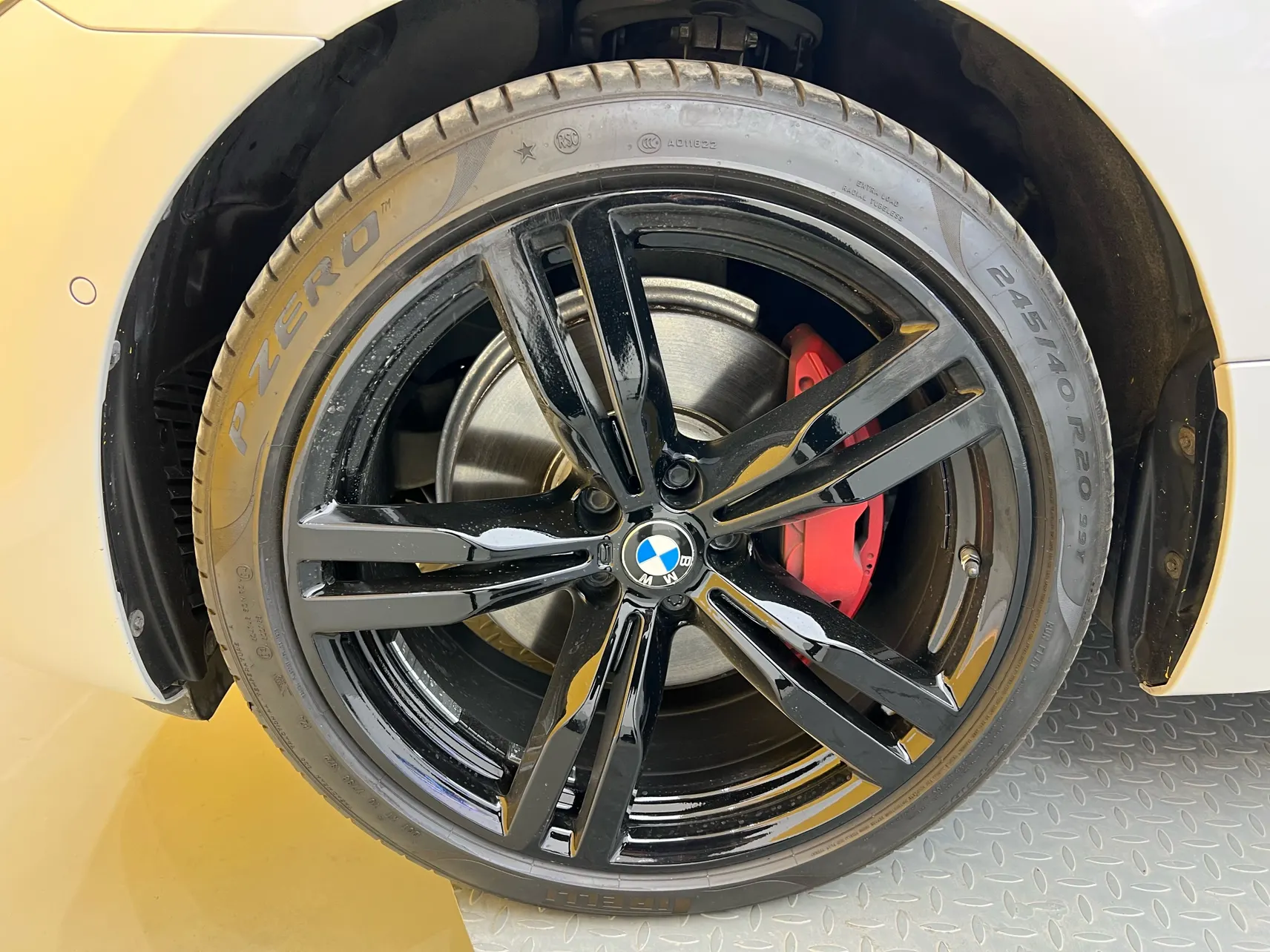 BMW 6GT, 2018 10