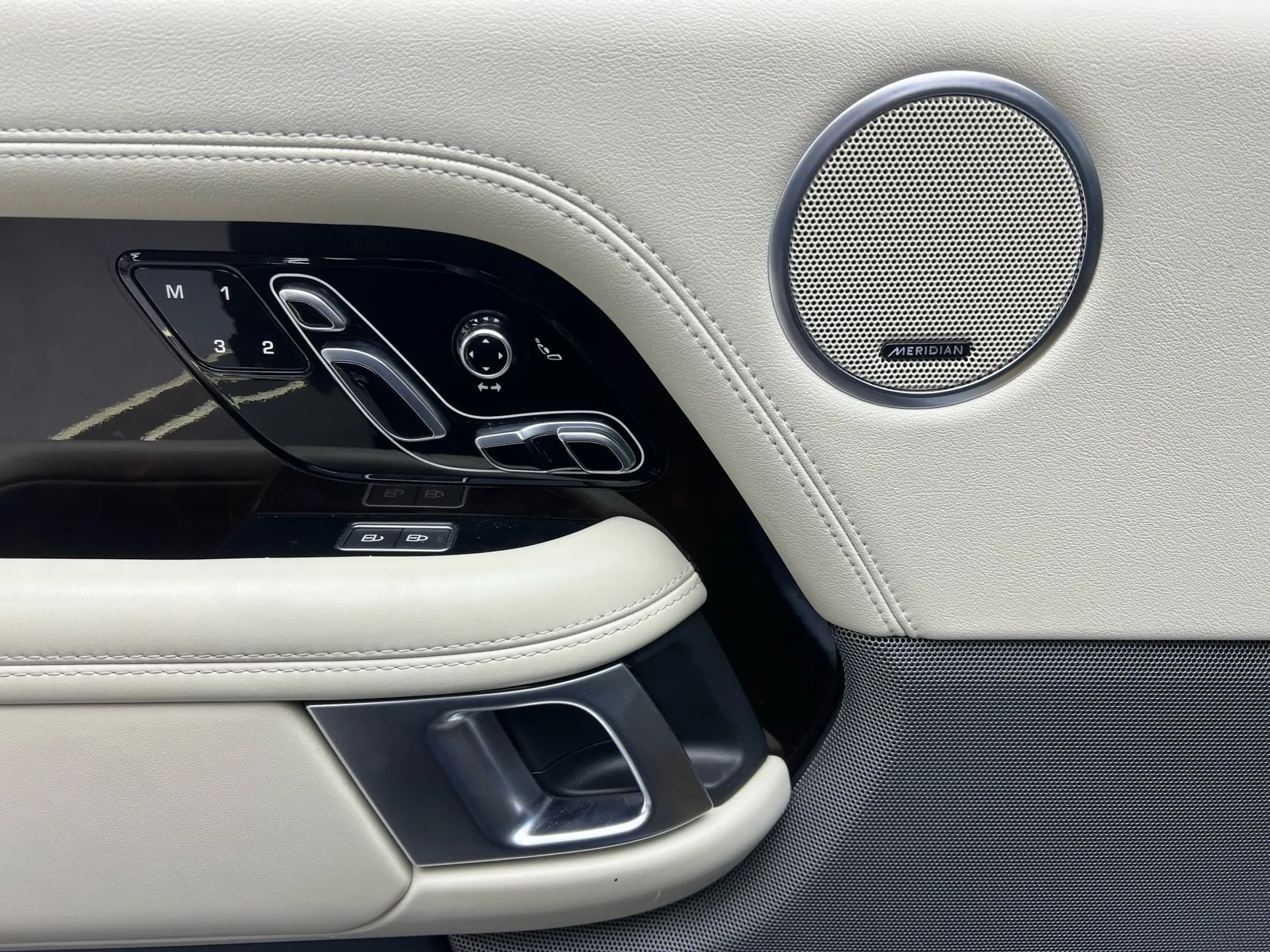 Land Rover Range Rover, 2022 39