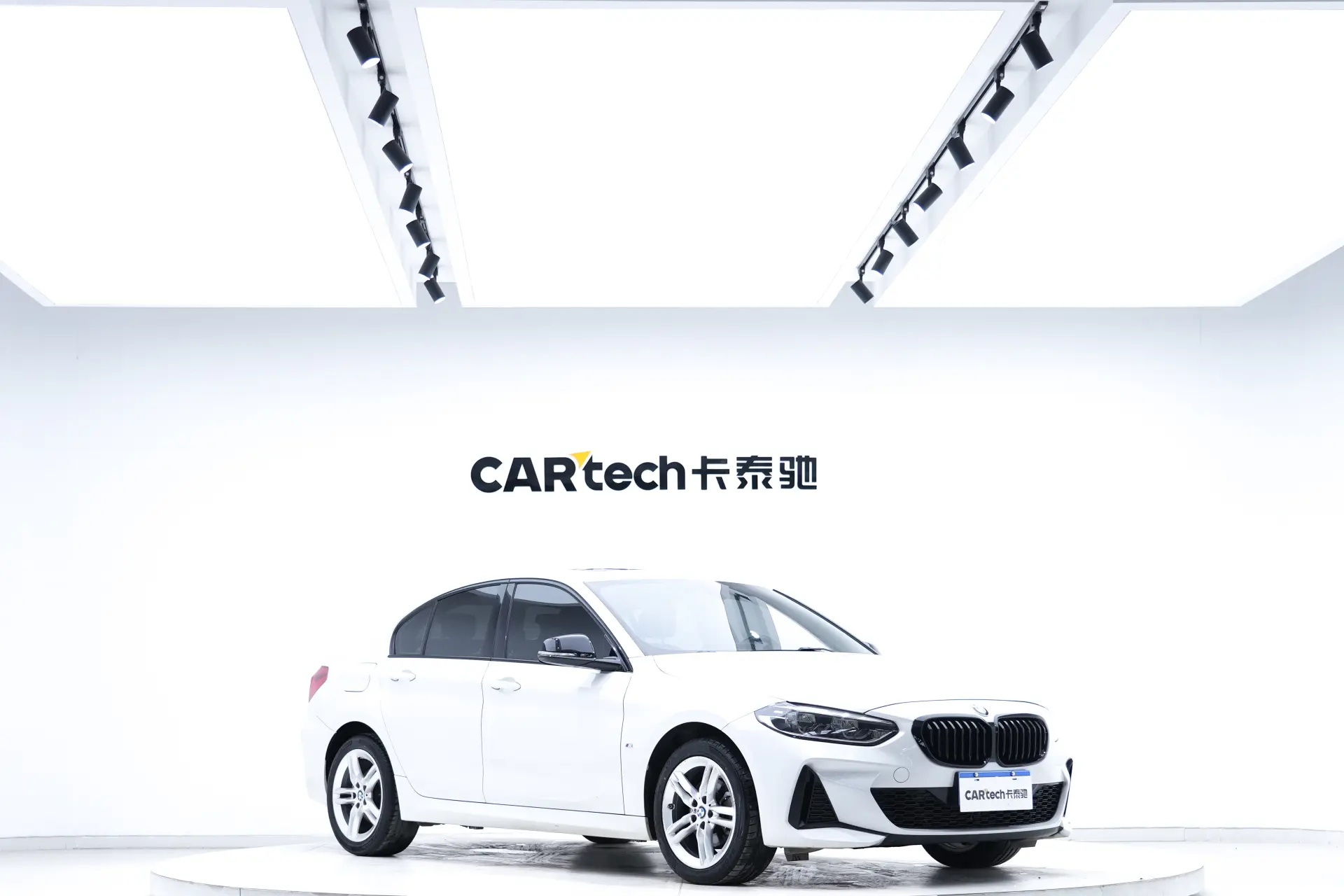 BMW 120i, 2022 2
