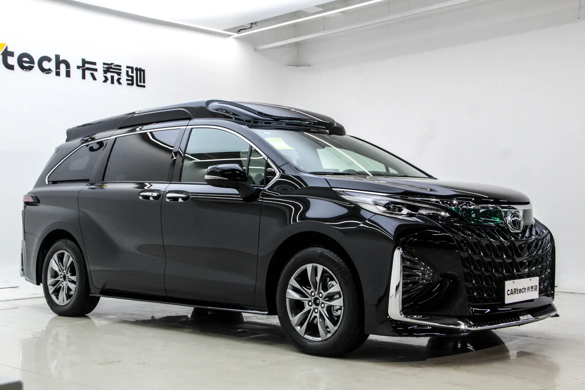 Toyota Sienna, 2026 3