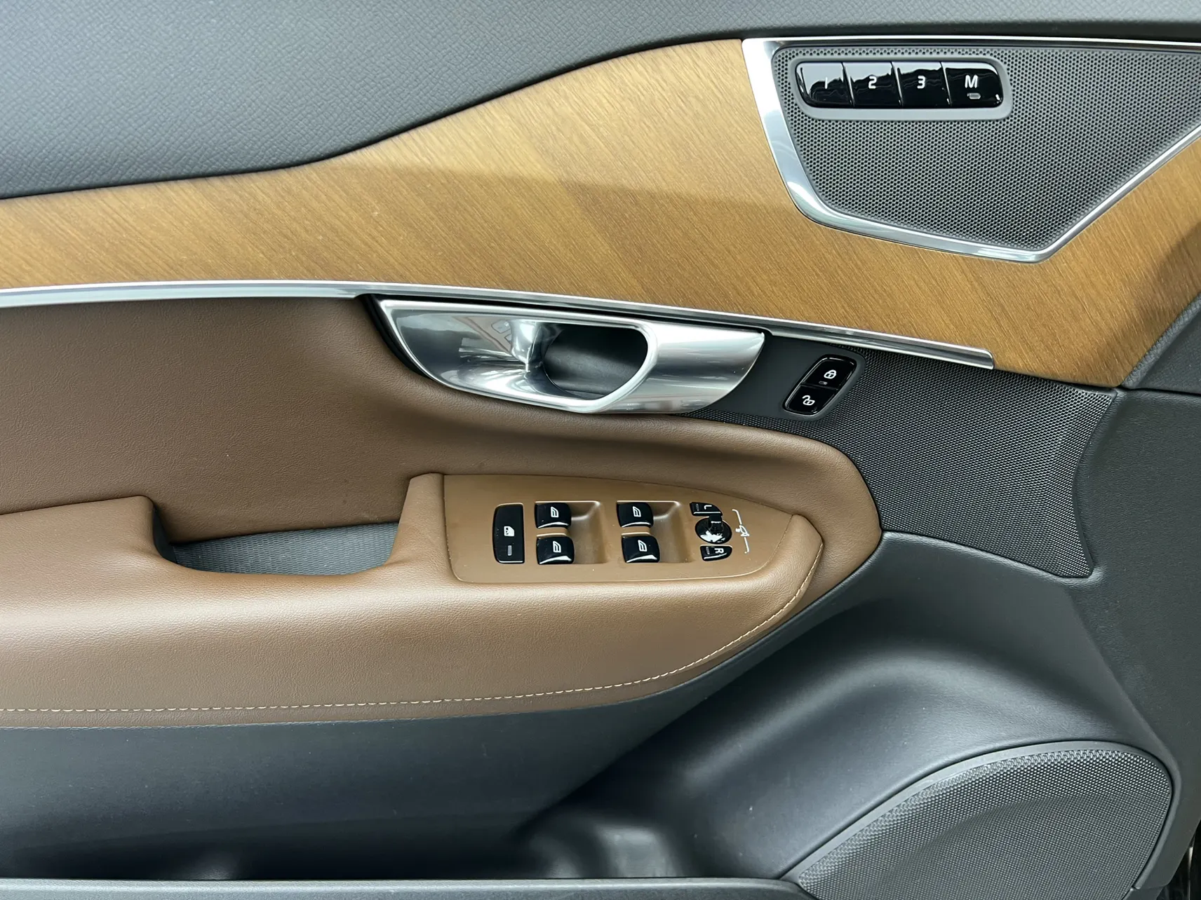Volvo XC90, 2023 17