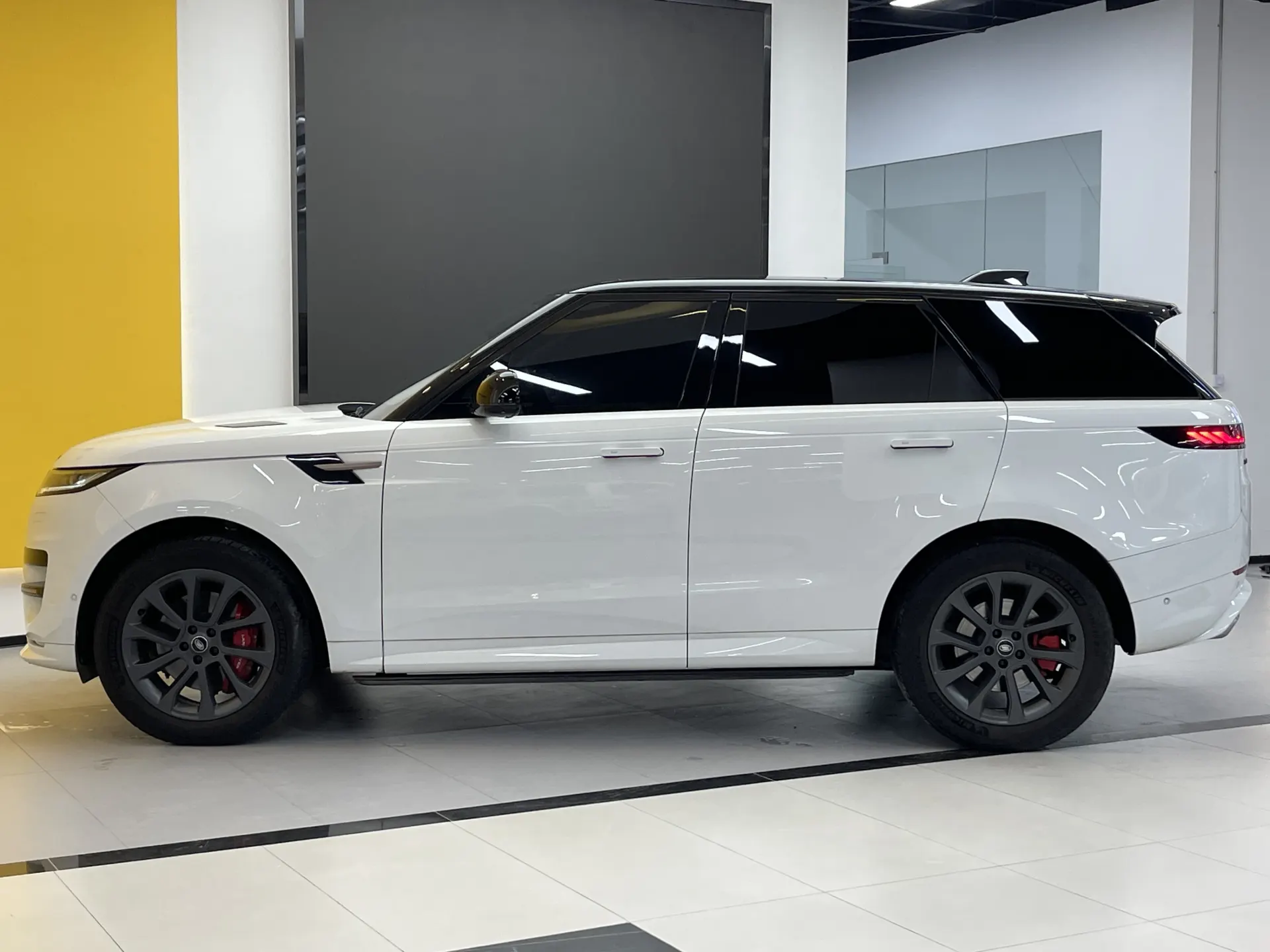 Land Rover Range Rover Sport, 2024 7