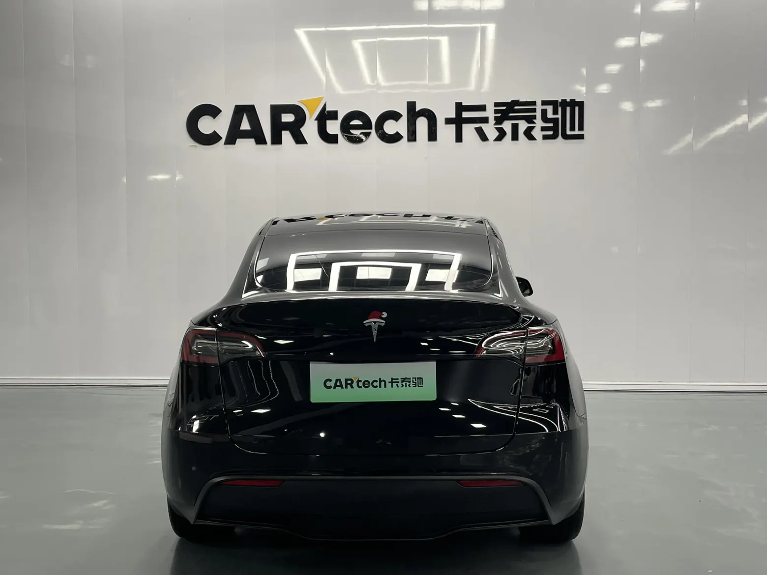 Tesla Model Y, 2022 4