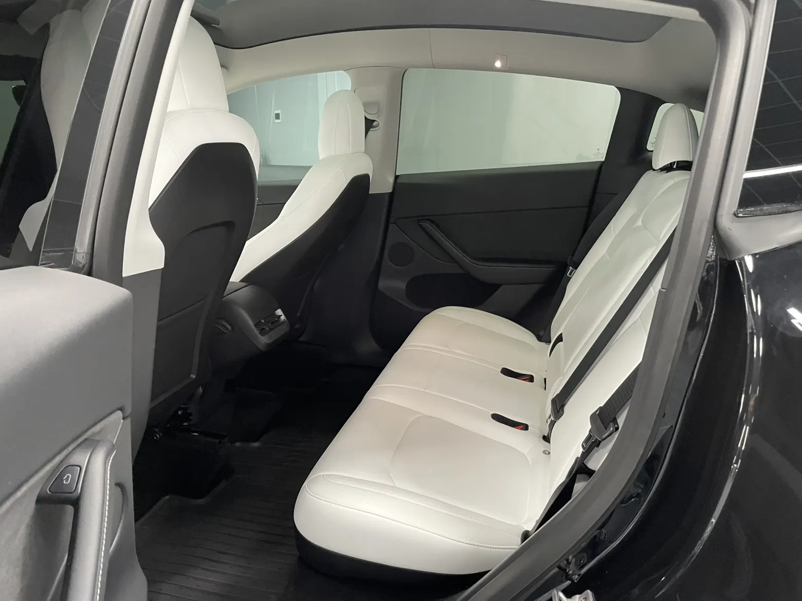 Tesla Model Y, 2022 13
