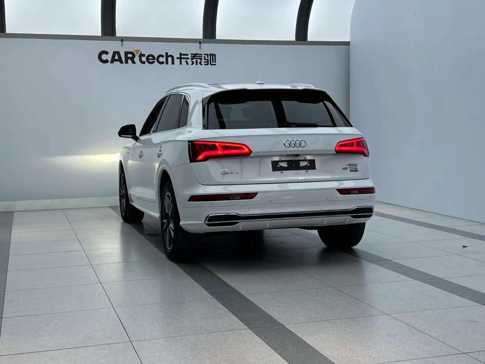 Audi Q5L 45 TFSI, 2021 4