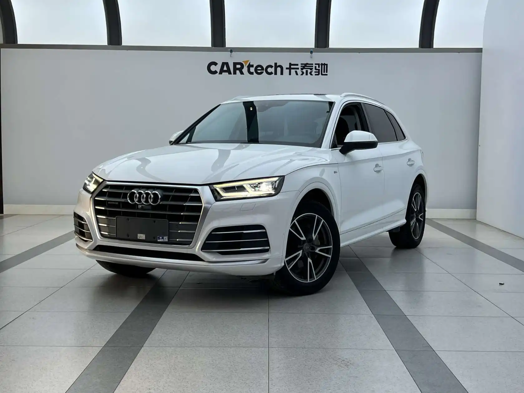 Audi Q5L 45 TFSI
