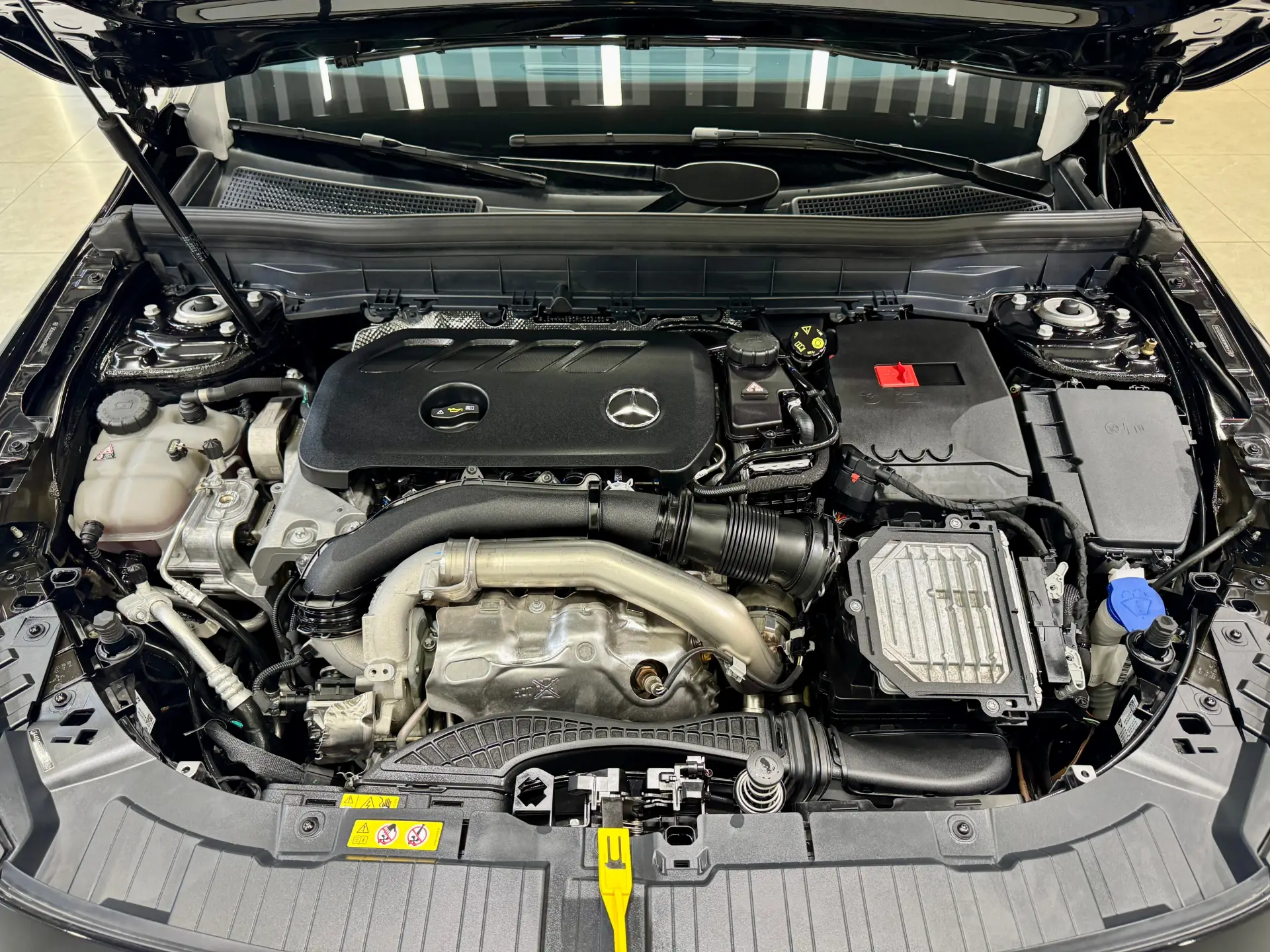 Mercedes-Benz GLB, 2024 20
