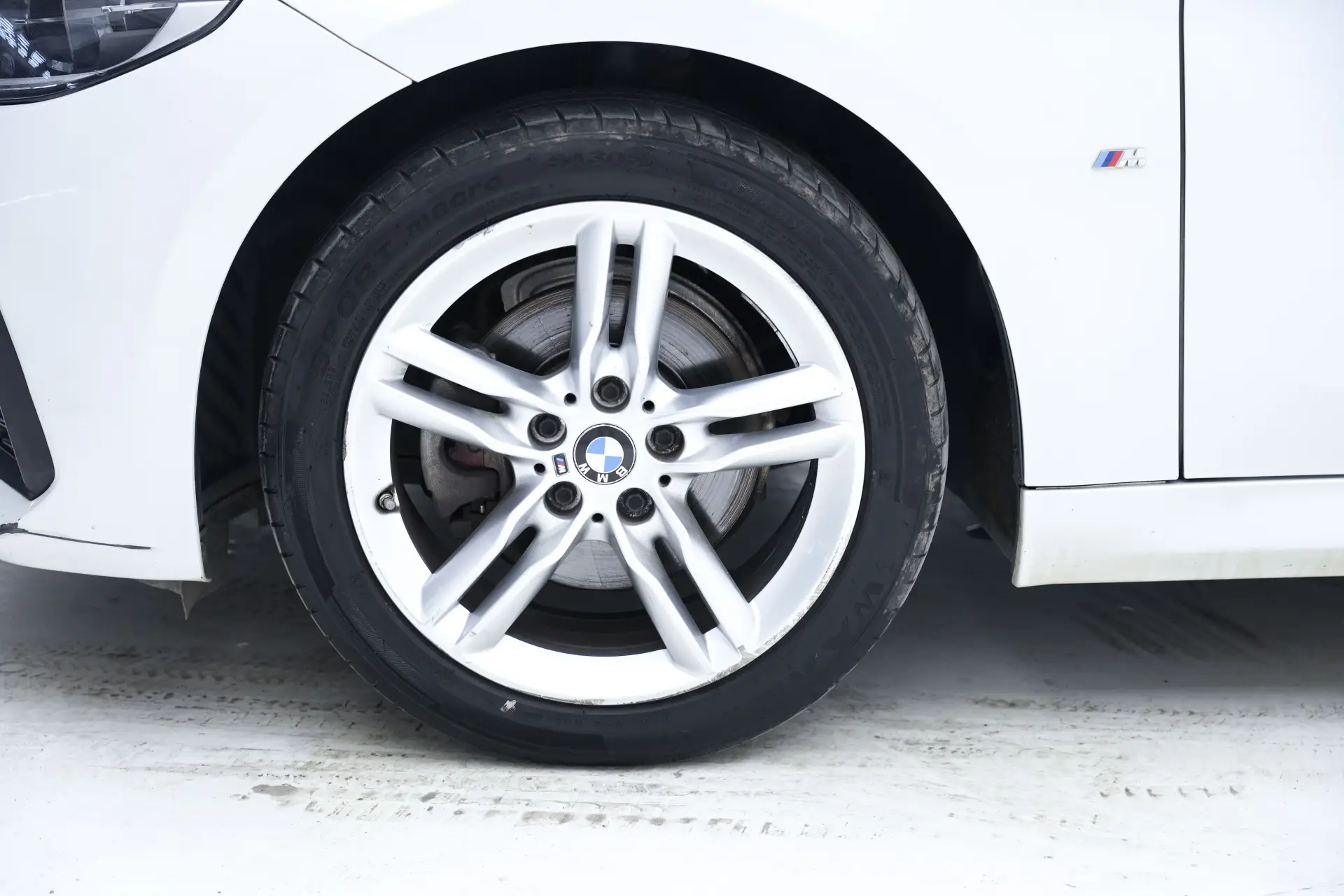 BMW 120i, 2022 11