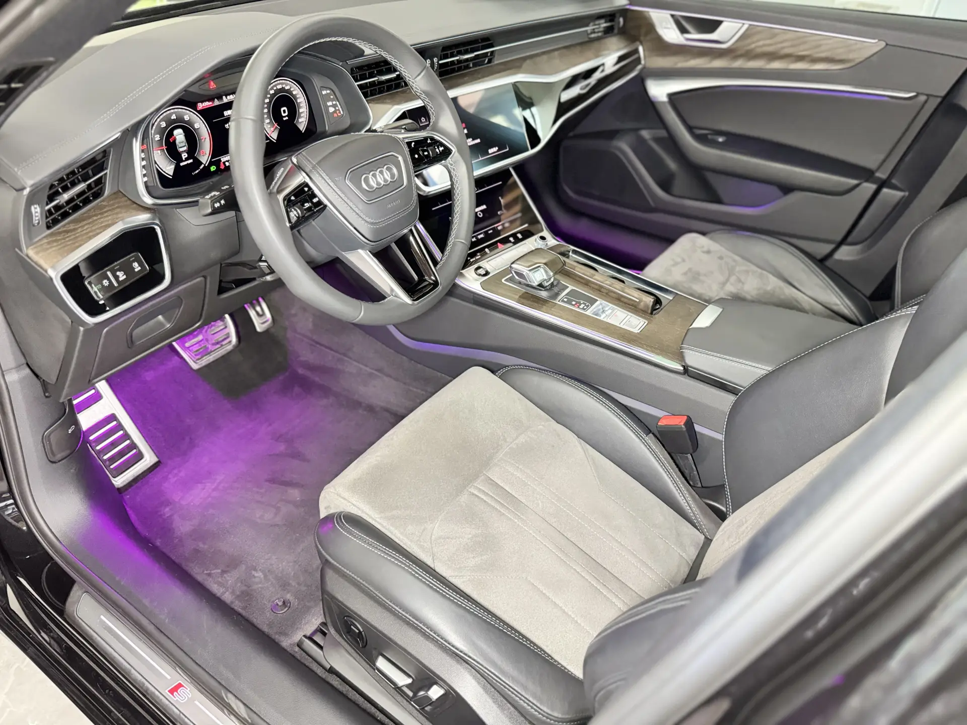 Audi A6L 45 TFSI, 2023 24