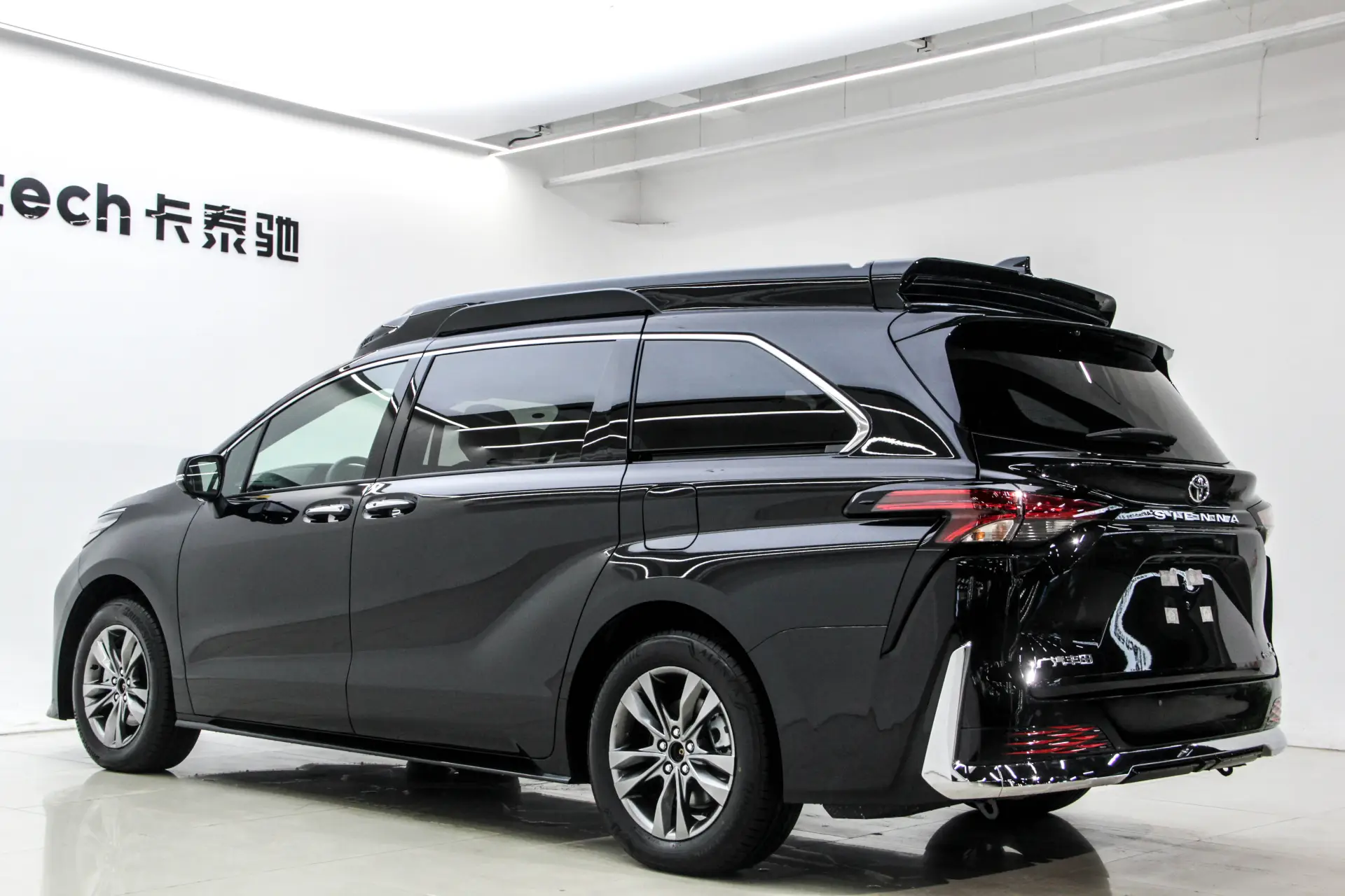 Toyota Sienna, 2026 7