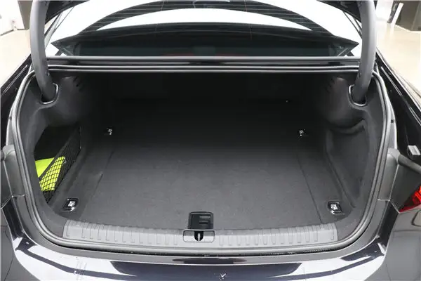 Audi A7L 45 TFSI, 2025 25