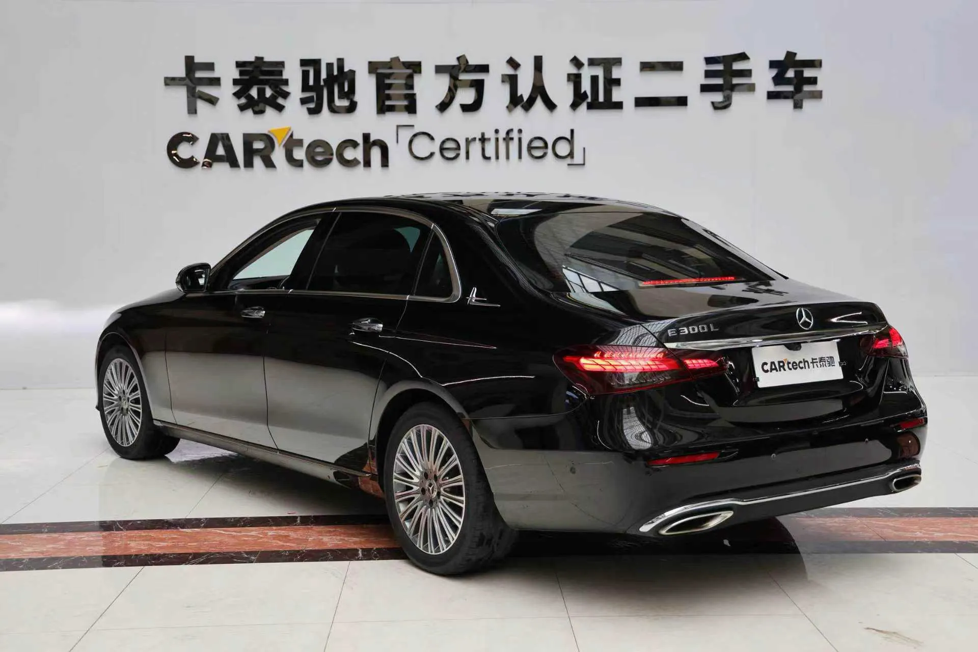 Mercedes-Benz E 300 L, 2023 7