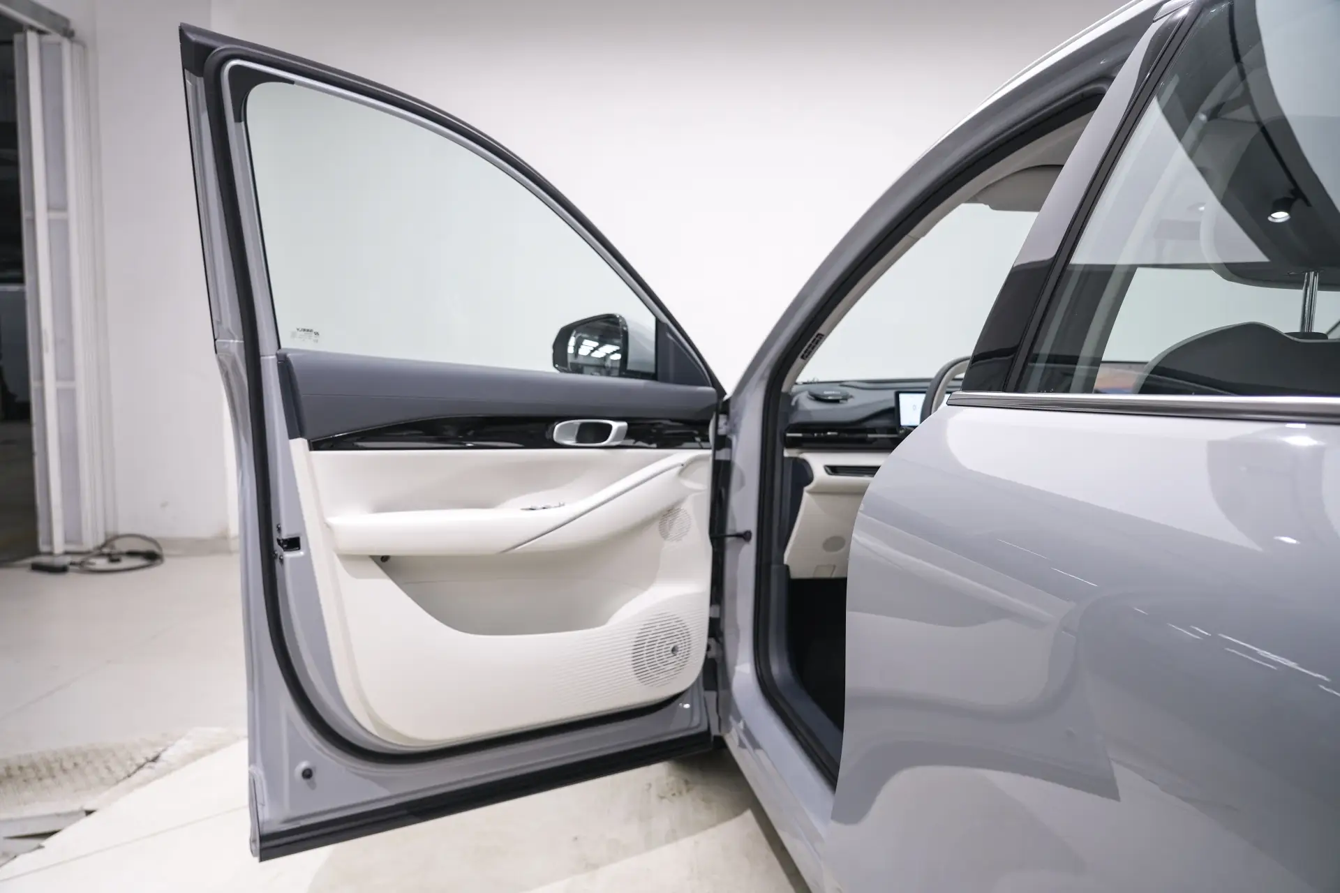 Geely Galaxy Galaxy E5, 2025 19