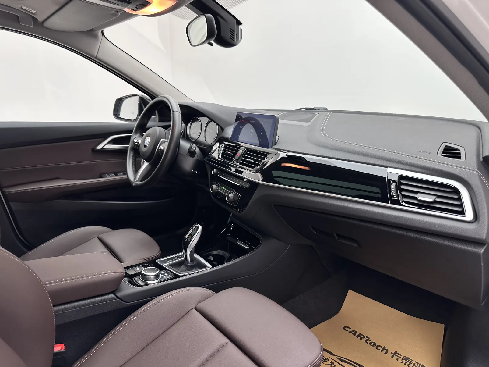 BMW 120i, 2021 11