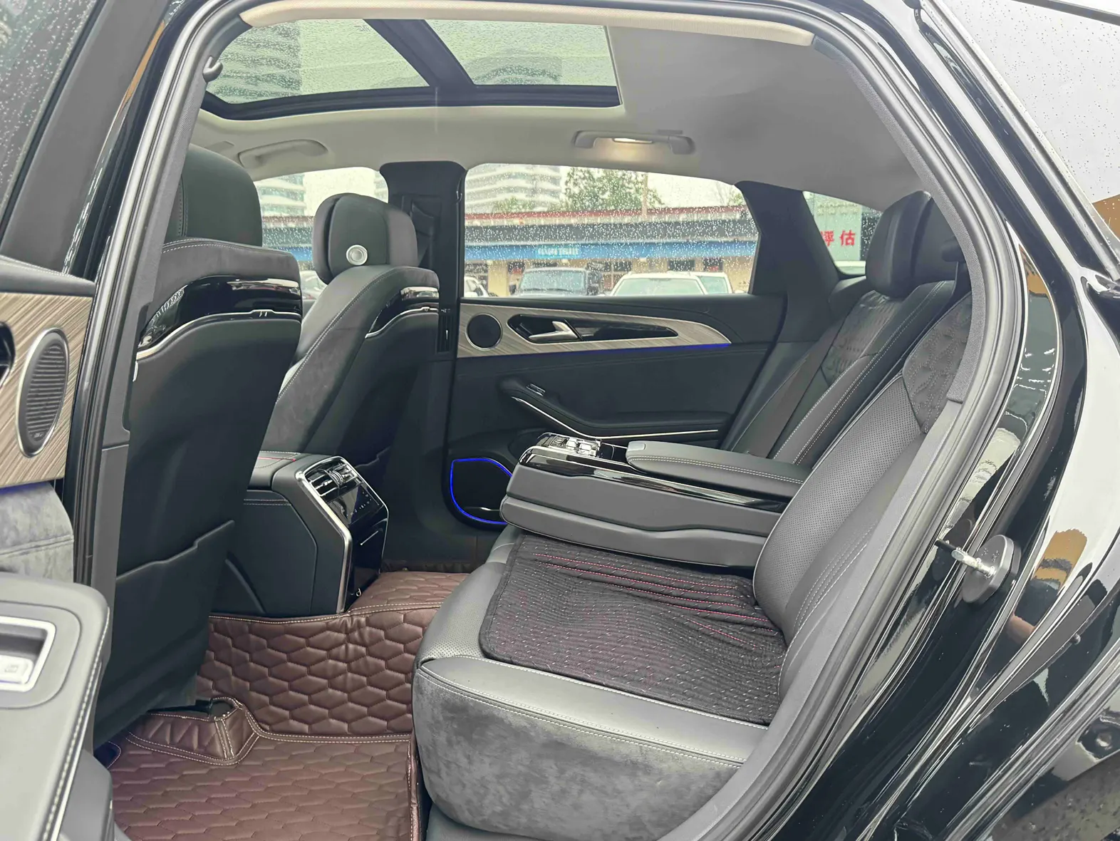 Hongqi H9, 2020 14