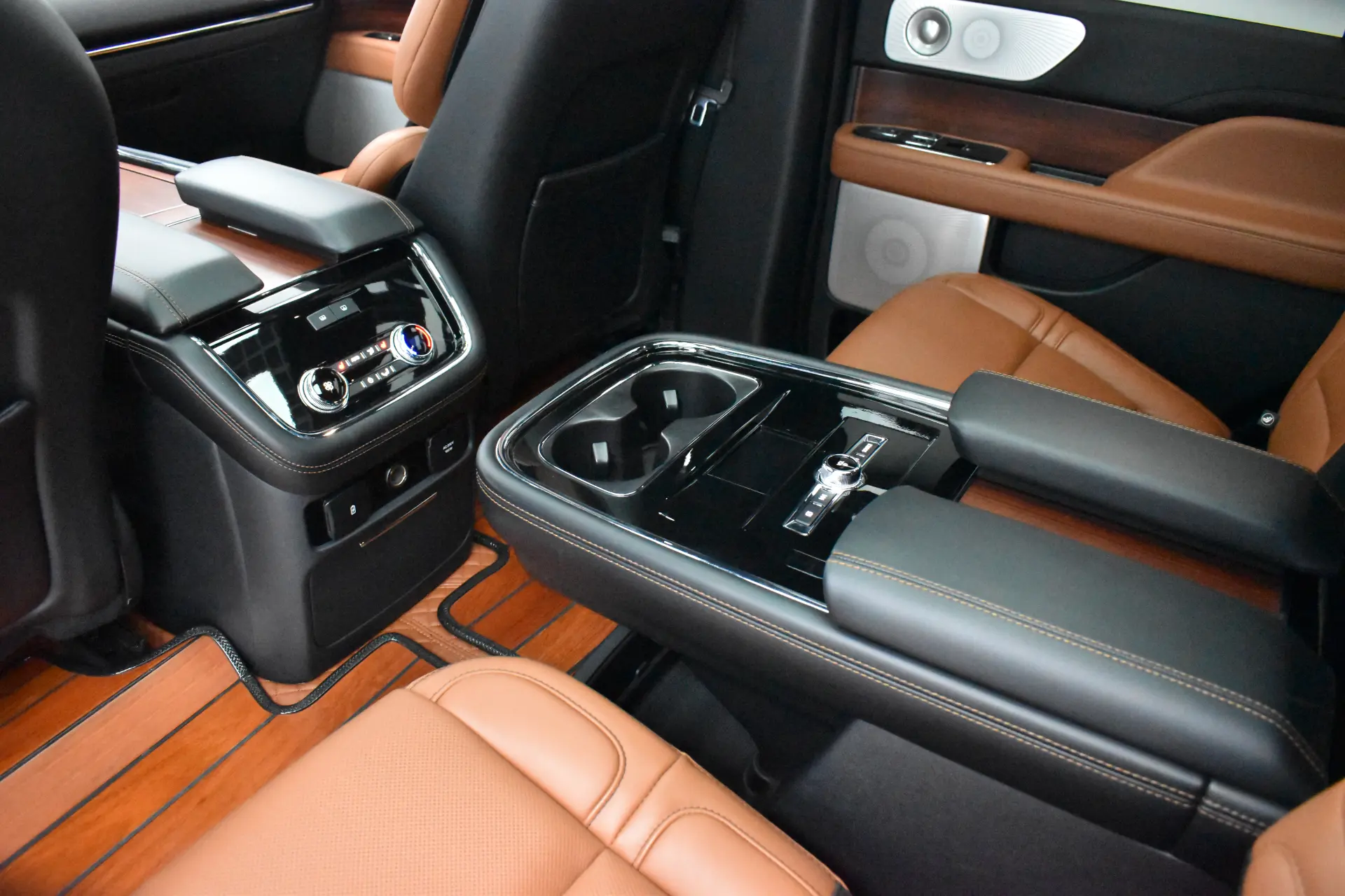 Lincoln Navigator, 2020 20