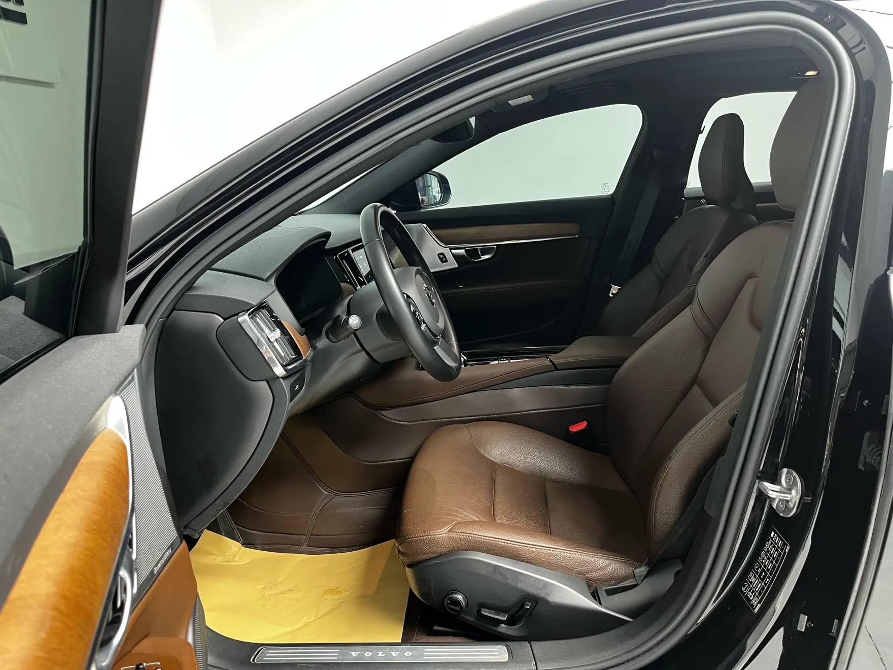 Volvo S90, 2023 11