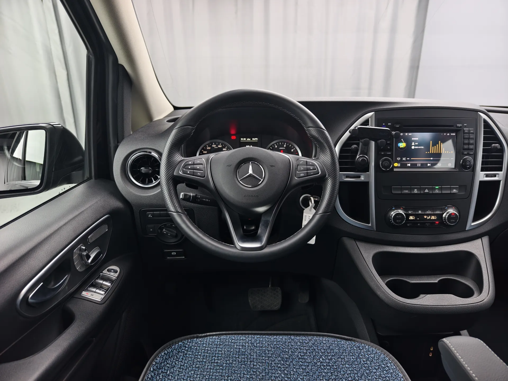 Mercedes-Benz Vito, 2023 21