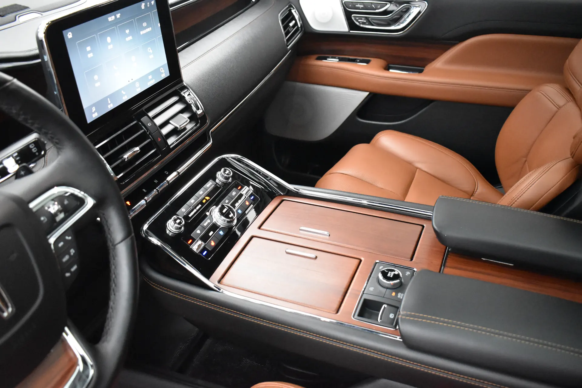 Lincoln Navigator, 2020 14