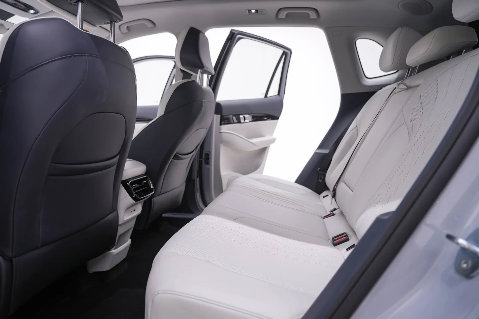 Geely Galaxy Galaxy E5, 2025 22