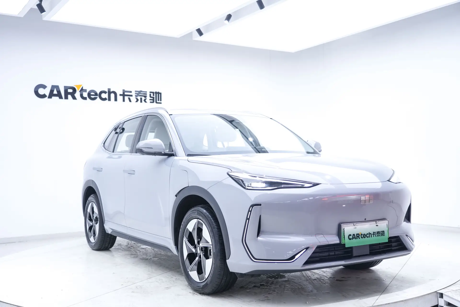 Geely Galaxy Galaxy E5, 2025 3