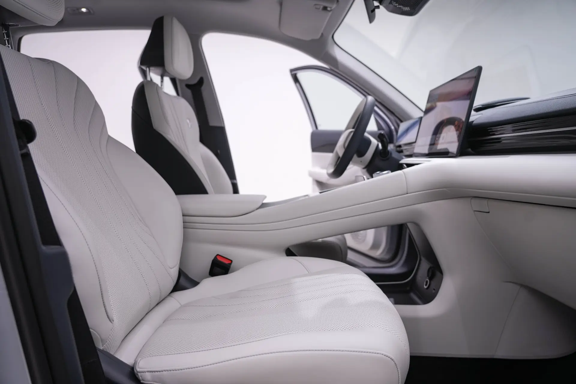 Geely Galaxy Galaxy E5, 2025 21