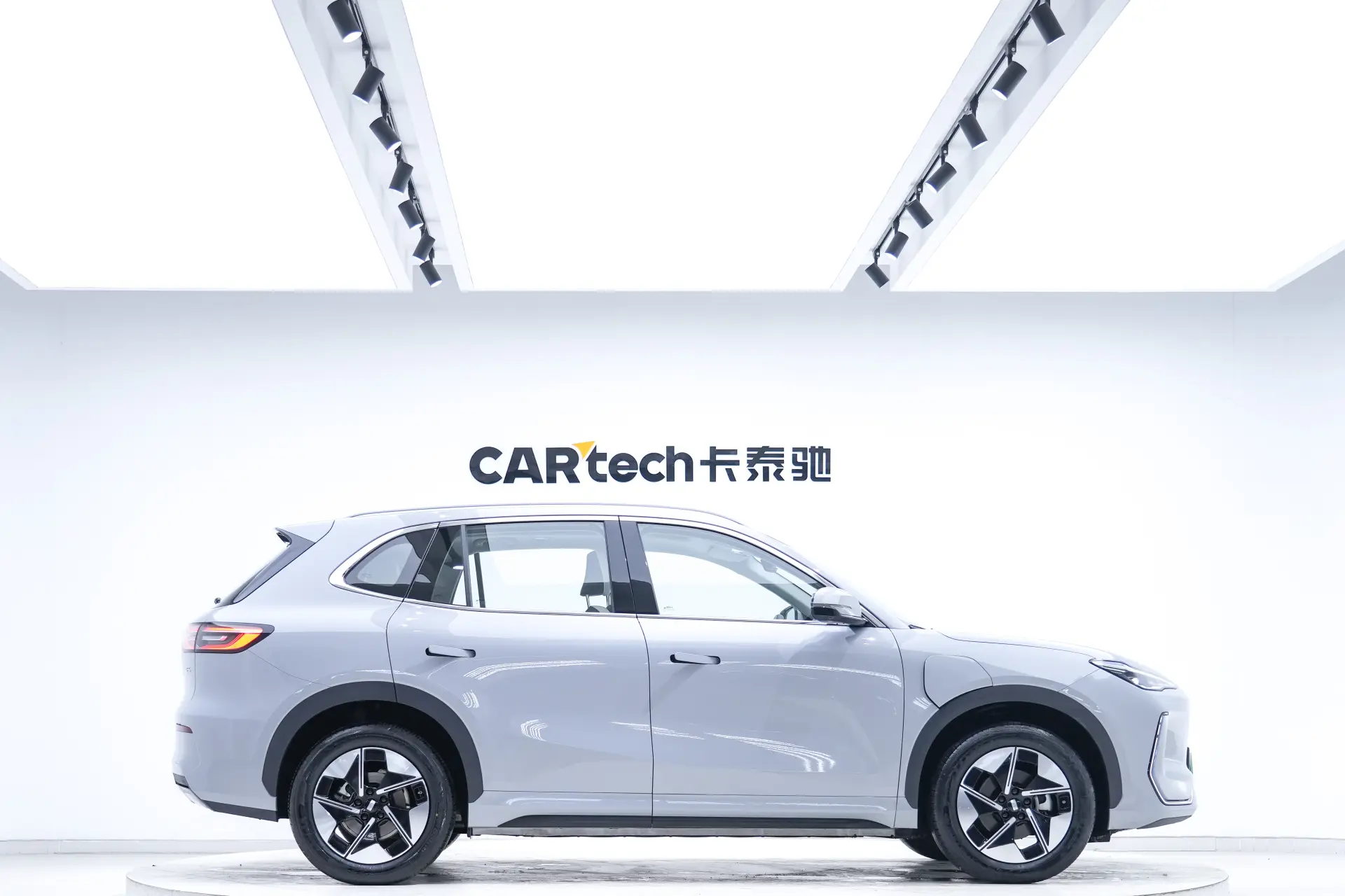 Geely Galaxy Galaxy E5, 2025 6